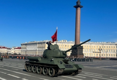 Весенний Ренессанс на Площади Победы: Мелитополь Встречает Обновление